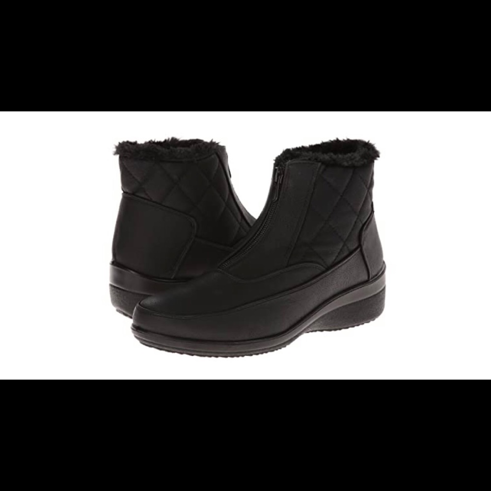 Patrizia Sidestep Short Boot